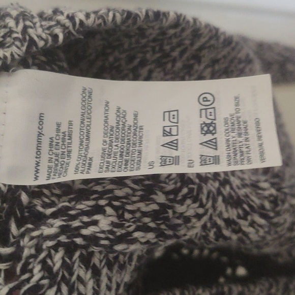 Tommy Hilfiger Navy and Whte Sweater Sz M - Picture 4 of 7